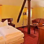 ホテル Inselhotel 3*